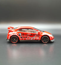 Load image into Gallery viewer, Hot Wheels 2018 '16 Honda Civic Type R Red #126 HW Speed Graphics 2/10