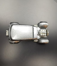 Load image into Gallery viewer, Hot Wheels 2005 '32 Ford Vicky Grey #145 Mainline