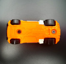 Load image into Gallery viewer, Hot Wheels 2017 Twinduction Black Track Builder 5-Pack Loose