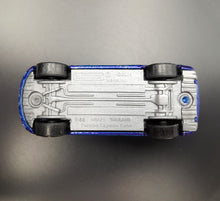 Load image into Gallery viewer, Matchbox 2006 Porsche Cayenne Turbo Blue Showroom Cars 5 Pack Loose