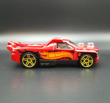 Load image into Gallery viewer, Hot Wheels 2013 Fig Rig Red #80 HW Stunt Circuit 5/5