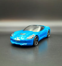 Load image into Gallery viewer, Hot Wheels 2014 Corvette Stingray #207 HW Workshop Garage 7/10