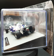 Load image into Gallery viewer, Altaya Formula 1 Collection BMW Sauber F1.08 - 2008 Robert Kubica 1:43 Model