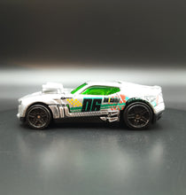 Load image into Gallery viewer, Hot Wheels 2013 Twinduction Silver #83 HW Stunt Drift Race 3/5