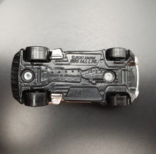 Load image into Gallery viewer, Hot Wheels 2013 Twinduction Silver #83 HW Stunt Drift Race 3/5