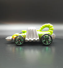 Load image into Gallery viewer, Hot Wheels 2011 Eevil Weevil Lime Green #4/6 Thrill Racers Cave