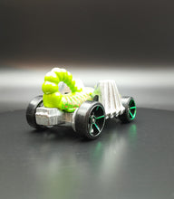 Load image into Gallery viewer, Hot Wheels 2011 Eevil Weevil Lime Green #4/6 Thrill Racers Cave