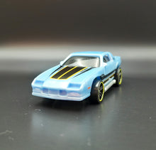 Load image into Gallery viewer, Hot Wheels 2016 Camaro Z28 Light Blue #126 Muscle Mania 6/10