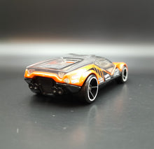 Load image into Gallery viewer, Hot Wheels 2011 La Fasta Orange Wall Tracks 5-Pack Loose