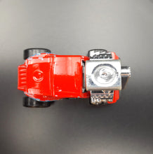 Load image into Gallery viewer, Hot Wheels 2015 Tee'd Off 2 Red #68 HW City - HW All Stars