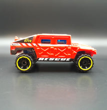 Load image into Gallery viewer, Hot Wheels 2016 General Corp - Humvee Red #8/10 HW Rescue