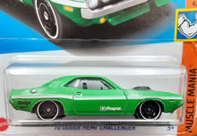 Load image into Gallery viewer, Hot Wheels 2023 '70 Dodge Hemi Challenger Green #123 Muscle Mania 4/10 New Long Card