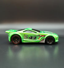 Load image into Gallery viewer, Hot Wheels 2011 Scorcher Green #240 HW Video Game Heroes 18/22