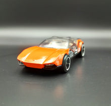Load image into Gallery viewer, HOT WHEELS 2011 LA FASTA ORANGE WALL TRACKS SERIES