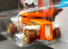 Load image into Gallery viewer, Hot Wheels 2023 Gotta Go Orange #48 Experimotors 3/5 New