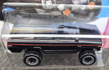Load image into Gallery viewer, Hot Wheels 2023 1988 Jeep Wagoneer Matte Black #52 HW: The '80s 5/10 New