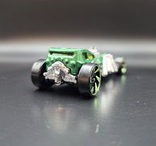 Load image into Gallery viewer, Hot Wheels 2018 Street Creeper Green Multipack Exclusive Loose
