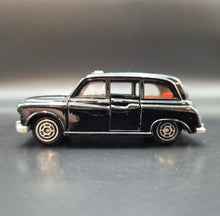 Load image into Gallery viewer, FEVA Austin London Taxi Cab Black #61081 1:64