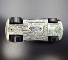 Load image into Gallery viewer, Hot Wheels 2006 Phastasm Chrome #5 Chrome Burnerz 5/5