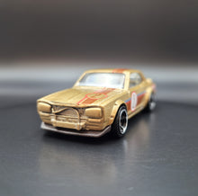 Load image into Gallery viewer, Hot Wheels 2019 Nissan Skyline HT2000GT-X Tan Nightburnerz 5 Pack Loose