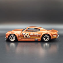 Load image into Gallery viewer, Hot Wheels 2019 '70 Chevy Chevelle Copper Nightburnerz 5 Pack Loose