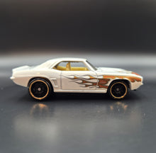 Load image into Gallery viewer, Hot Wheels 2021 '69 Camaro Pearl White HW Flames 5 Pack Exclusive