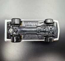 Load image into Gallery viewer, Hot Wheels 2021 '69 Camaro Pearl White HW Flames 5 Pack Exclusive