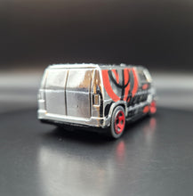 Load image into Gallery viewer, Hot Wheels 2022 Custom '77 Dodge Van Chrome Speed Blur 5 Pack Exclusive