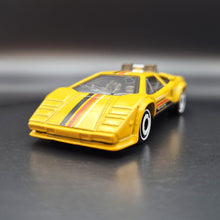 Load image into Gallery viewer, Hot Wheels 2023 Lamborghini Countach Pace Car Yellow Motor Show 5 Pack Exclusive