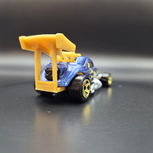 Load image into Gallery viewer, Hot Wheels 2022 Fiat 500C Dark Blue HW Exposed Engines 5 Pack Exclusive