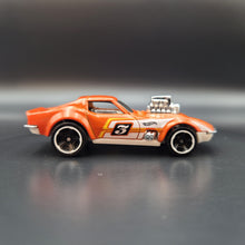 Load image into Gallery viewer, Hot Wheels 2022 '68 Corvette - Gas Monkey Garage Orange HW Exposed Engines 5 Pack Exclusive