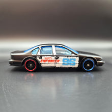 Load image into Gallery viewer, Hot Wheels 2022 '96 Chevrolet Impala SS Black Demo Destruction 5 Pack Exclusive