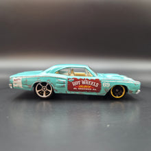 Load image into Gallery viewer, Hot Wheels 2022 '69 Dodge Coronet Superbee Light Blue Demo Destruction 5 Pack Exclusive