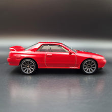 Load image into Gallery viewer, Hot Wheels 2023 Nissan Skyline GT-R (BNR32) Red Nissan 5 Pack Exclusive