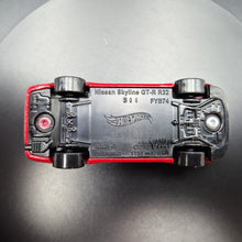 Load image into Gallery viewer, Hot Wheels 2023 Nissan Skyline GT-R (BNR32) Red Nissan 5 Pack Exclusive