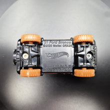 Load image into Gallery viewer, Hot Wheels 2023 '21 Ford Bronco Tan HW Remote Adventures 5 Pack Exclusive