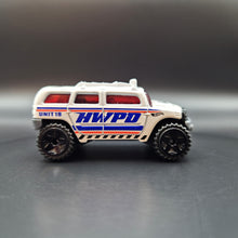 Load image into Gallery viewer, Hot Wheels 2016 Rockstar White Police Pursuit 5 Pack Loose