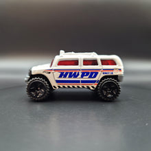 Load image into Gallery viewer, Hot Wheels 2016 Rockstar White Police Pursuit 5 Pack Loose