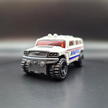 Load image into Gallery viewer, Hot Wheels 2016 Rockstar White Police Pursuit 5 Pack Loose