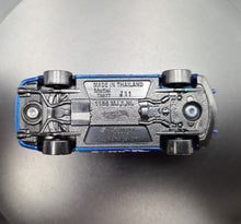 Load image into Gallery viewer, Hot Wheels 2016 Dodge Charger Drift Blue Police Pursuit 5-Pack Loose