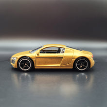 Load image into Gallery viewer, Matchbox 2019 (2007) Audi R8 Gold Auto Bahn Express Pack Loose