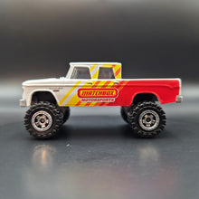 Load image into Gallery viewer, Matchbox 2022 1968 Dodge D200 White Coffee Cruisers III 5 Pack Exclusive