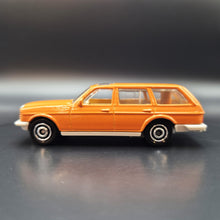 Load image into Gallery viewer, Matchbox 2023 Mercedes-Benz W123 Wagon Orange MBX Wagons II 5 Pack Loose