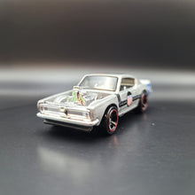 Load image into Gallery viewer, Hot Wheels 2019 King Kuda Silver #140 Muscle Mania 9/10
