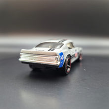 Load image into Gallery viewer, Hot Wheels 2019 King Kuda Silver #140 Muscle Mania 9/10