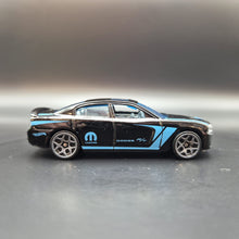Load image into Gallery viewer, Hot Wheels 2019 '11 Dodge Charger R/T Black #158 Muscle Mania 10/10