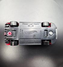 Load image into Gallery viewer, Hot Wheels 2022 Nissan Leaf-Nismo RC_02 Red #100 HW Green Speed 2/5
