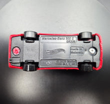 Load image into Gallery viewer, Hot Wheels 2022 Mercedes-Benz 500 E Red #86 Factory Fresh 2/10