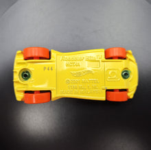 Load image into Gallery viewer, Hot Wheels 2022 Roadster Bite Dark Green #22 HW Speed Team 1/5