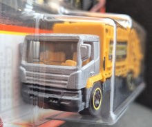 Load image into Gallery viewer, Matchbox 2023 Garbage King Grey/Yellow #61 MBX Metro New Long Card